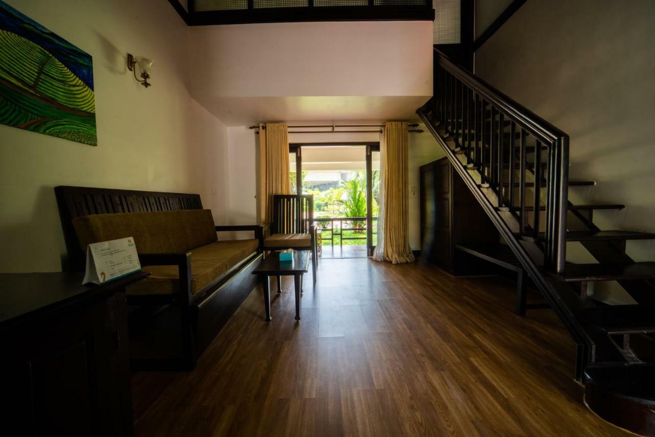Nihara Resort And Spa Cochin Kochi Esterno foto