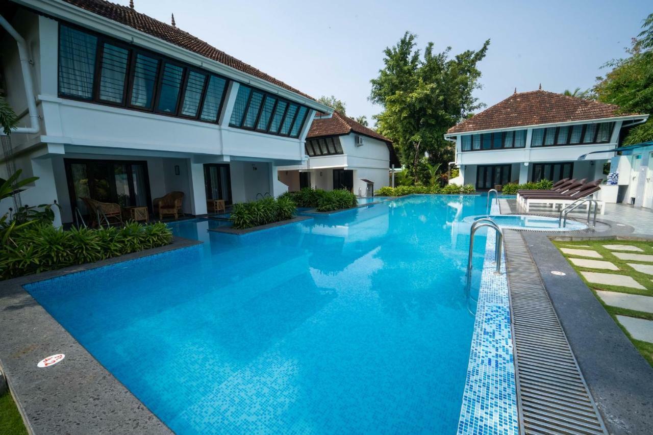 Nihara Resort And Spa Cochin Kochi Esterno foto