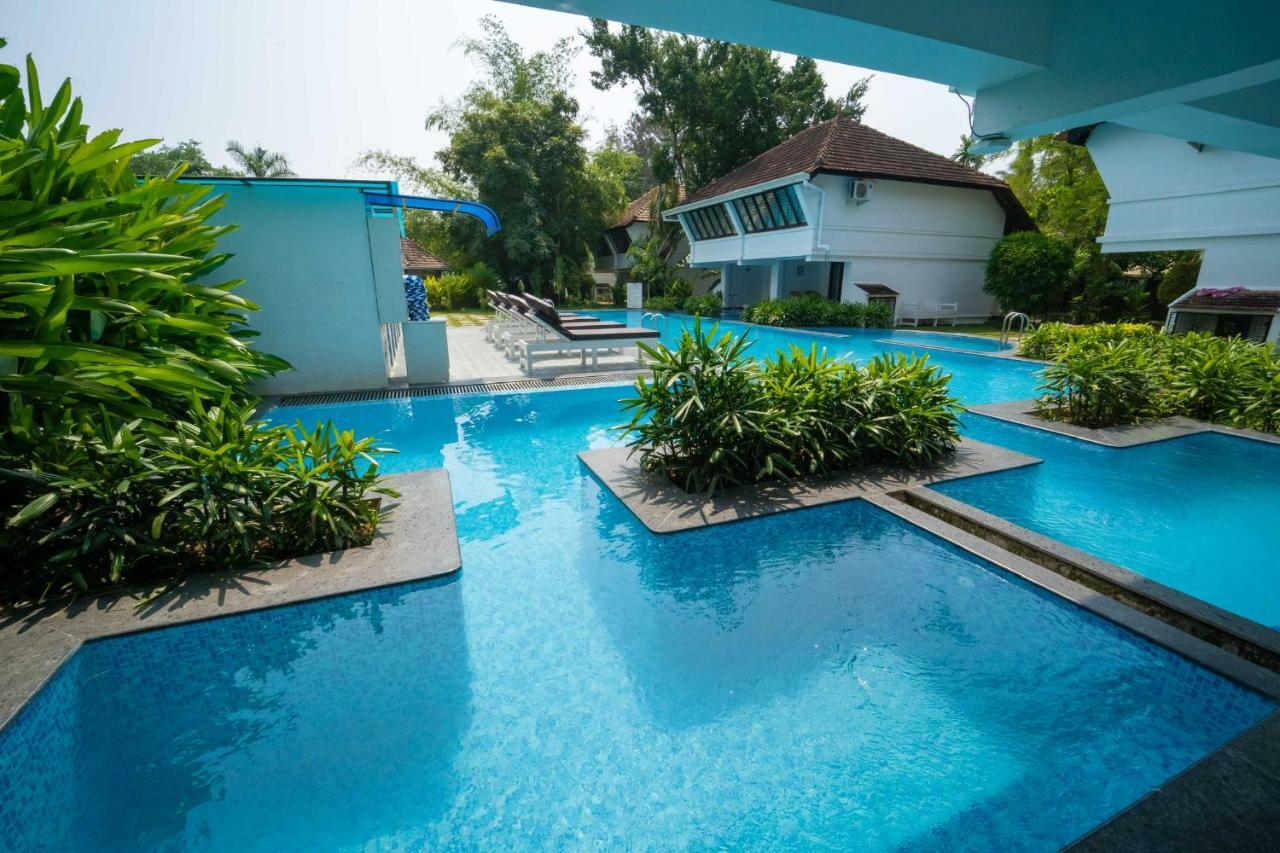Nihara Resort And Spa Cochin Kochi Esterno foto