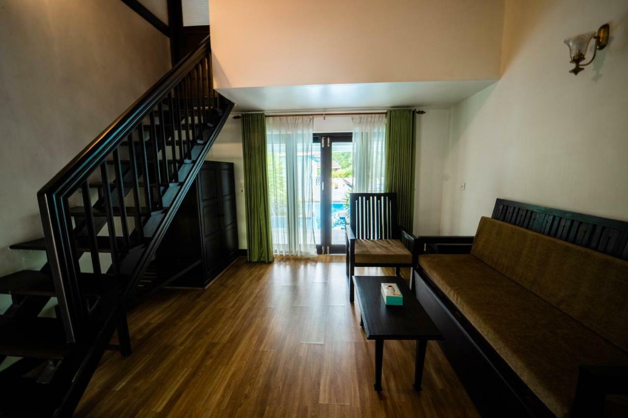 Nihara Resort And Spa Cochin Kochi Esterno foto
